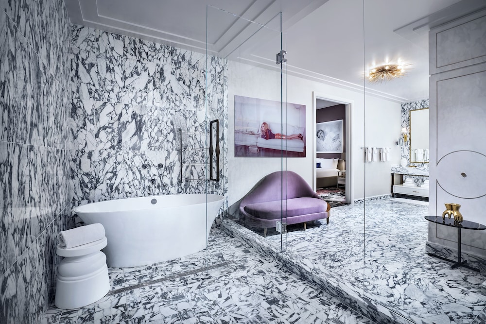 Fantasy 1 Bedroom Penthouse