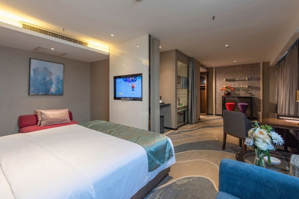 Superior Single Room, City View photo 1