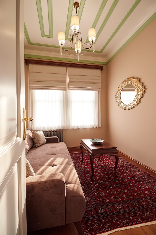 Junior Studio Suite, 1 Bedroom, Non Smoking, City View