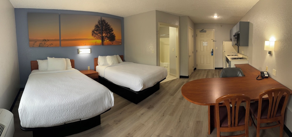 Efficiency, Double Room, 2 Double Beds, Non Smoking - Photo 1
