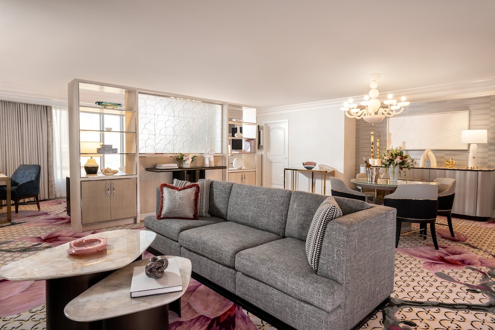 Cypress Suite photo 2