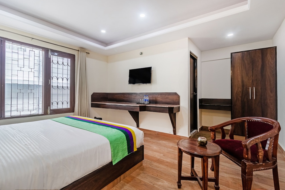 Standard Double Room, 1 King Bed photo 2