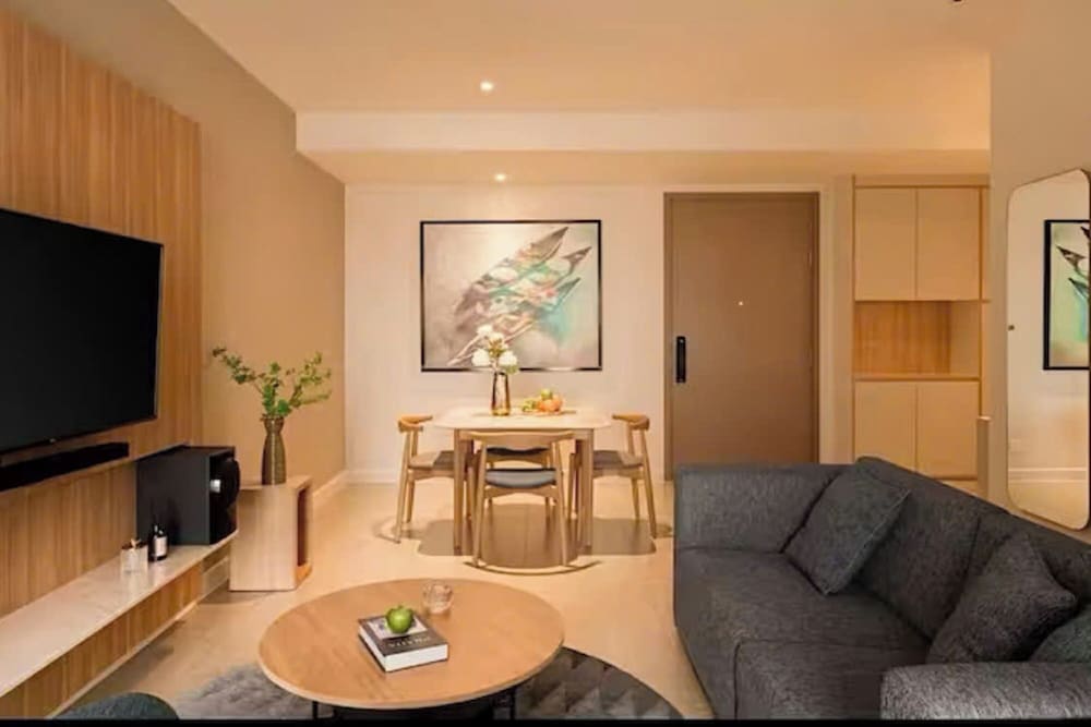 Presidential Suite, 2 Bedrooms, Club Lounge Access, City View