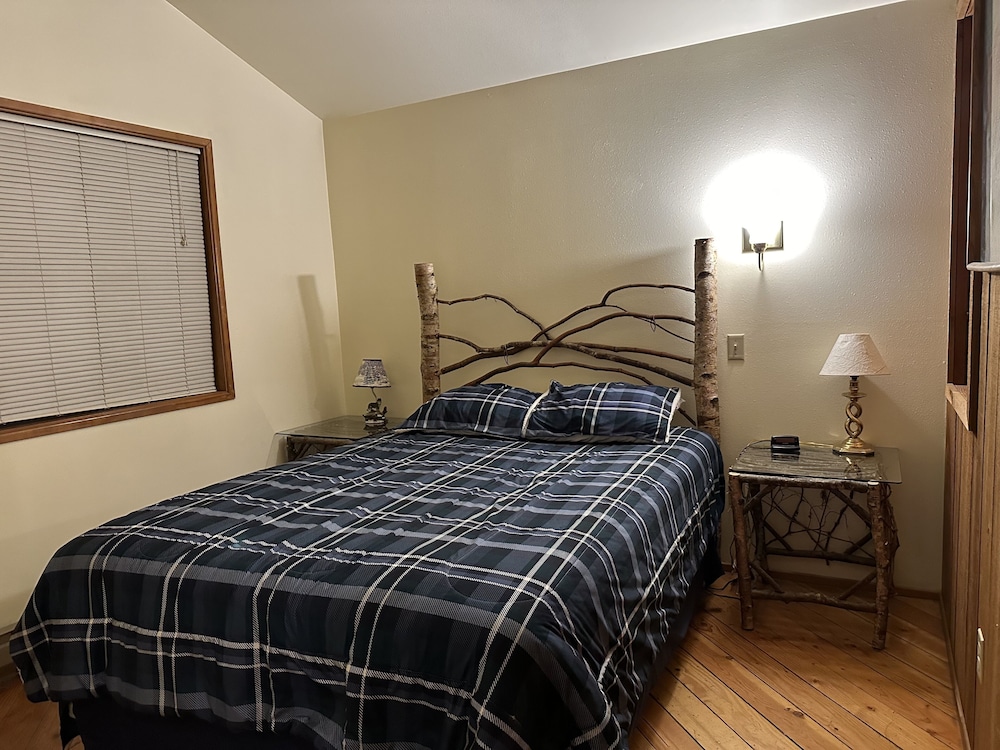 Premium Cabin photo 2