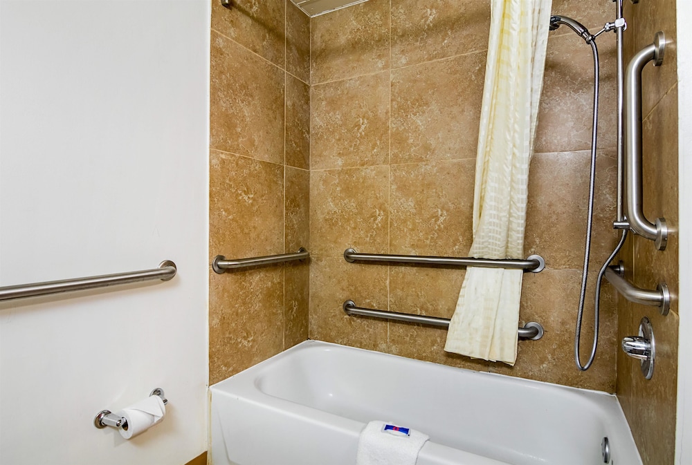 Premium Suite, 2 Queen Beds, Non Smoking, Kitchen - Photo 8