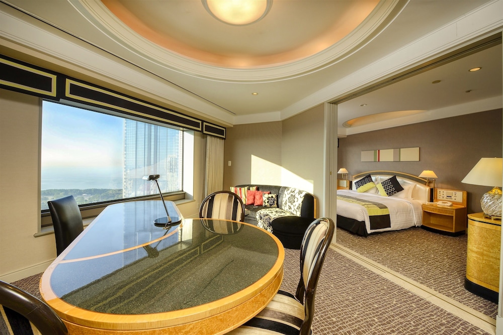 Balcony Suite Double, Non Smoking, Ocean View - Photo 2