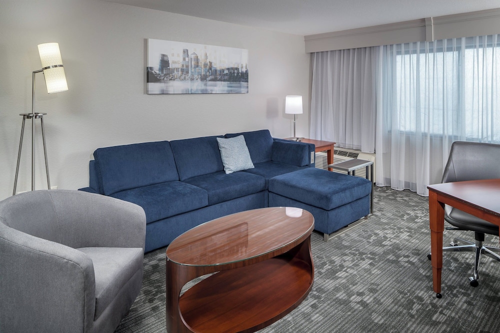 Suite, 1 Bedroom photo 3