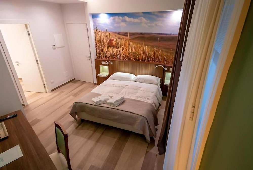 Comfort Room, 1 Bedroom, Private Bathroom, Courtyard View (Lumaca)