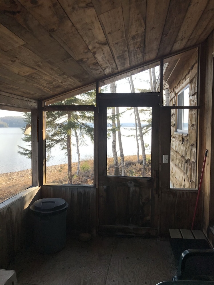 Duplex, 2 Bedrooms, Lake View photo 3