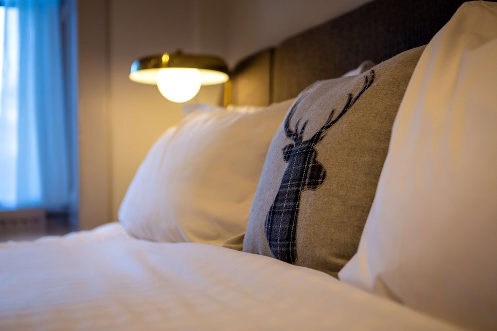 Comfort Room, 1 Double Bed, Non Smoking thumbnail 6