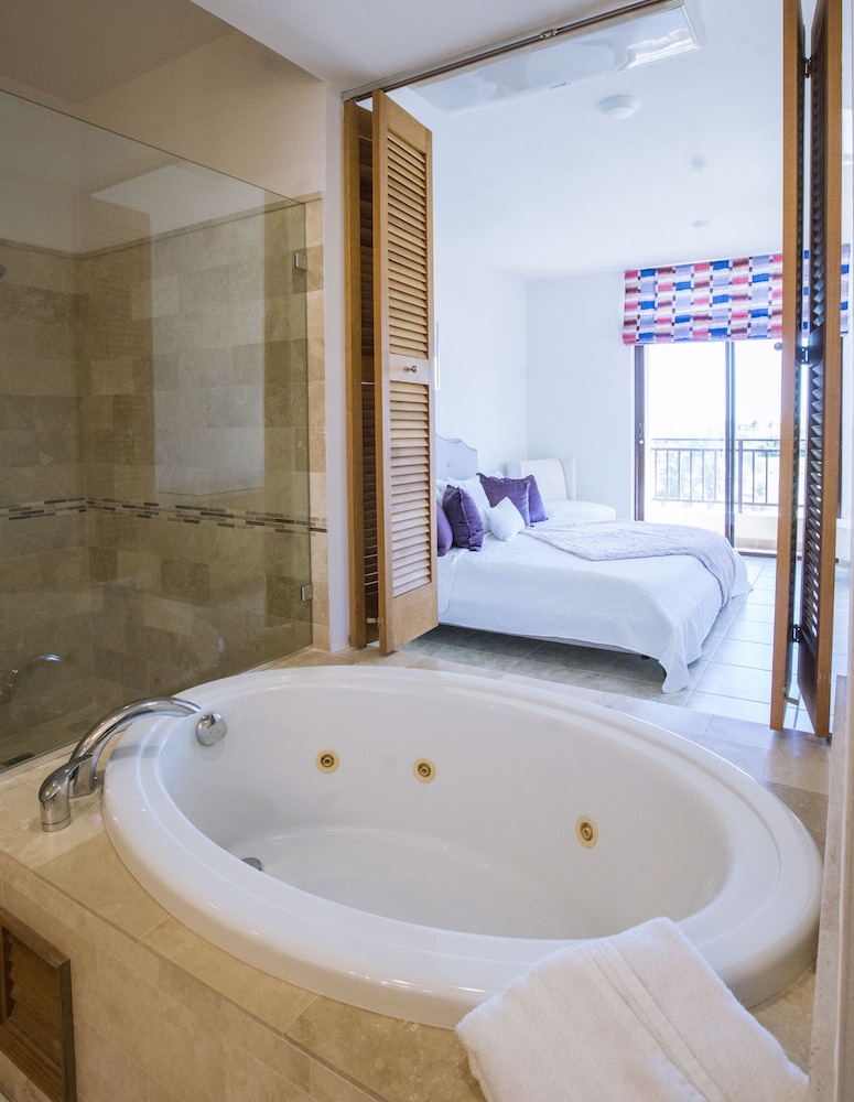 Luxury Villa, 3 Bedrooms, Balcony, Ocean View photo 2