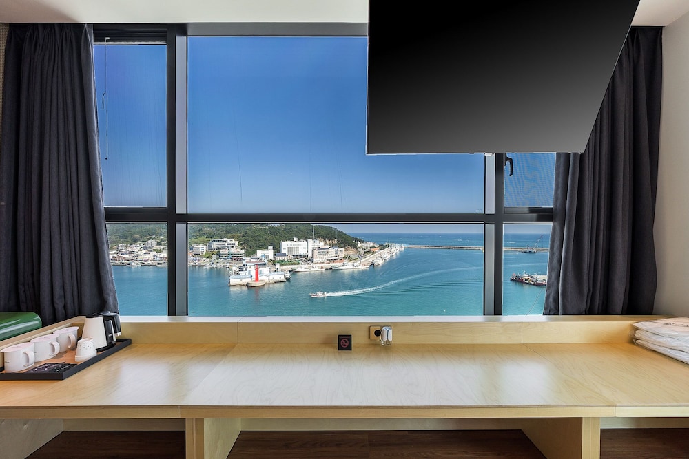 Full Ocean Terrace Twin Premium - Photo 8