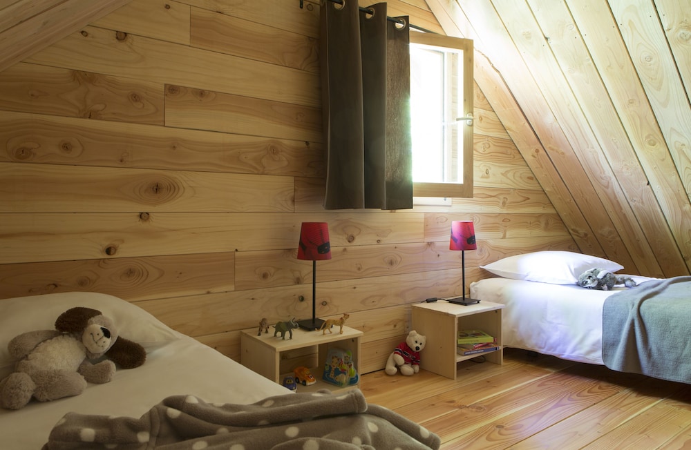 Cabin, 2 Bedrooms photo 1