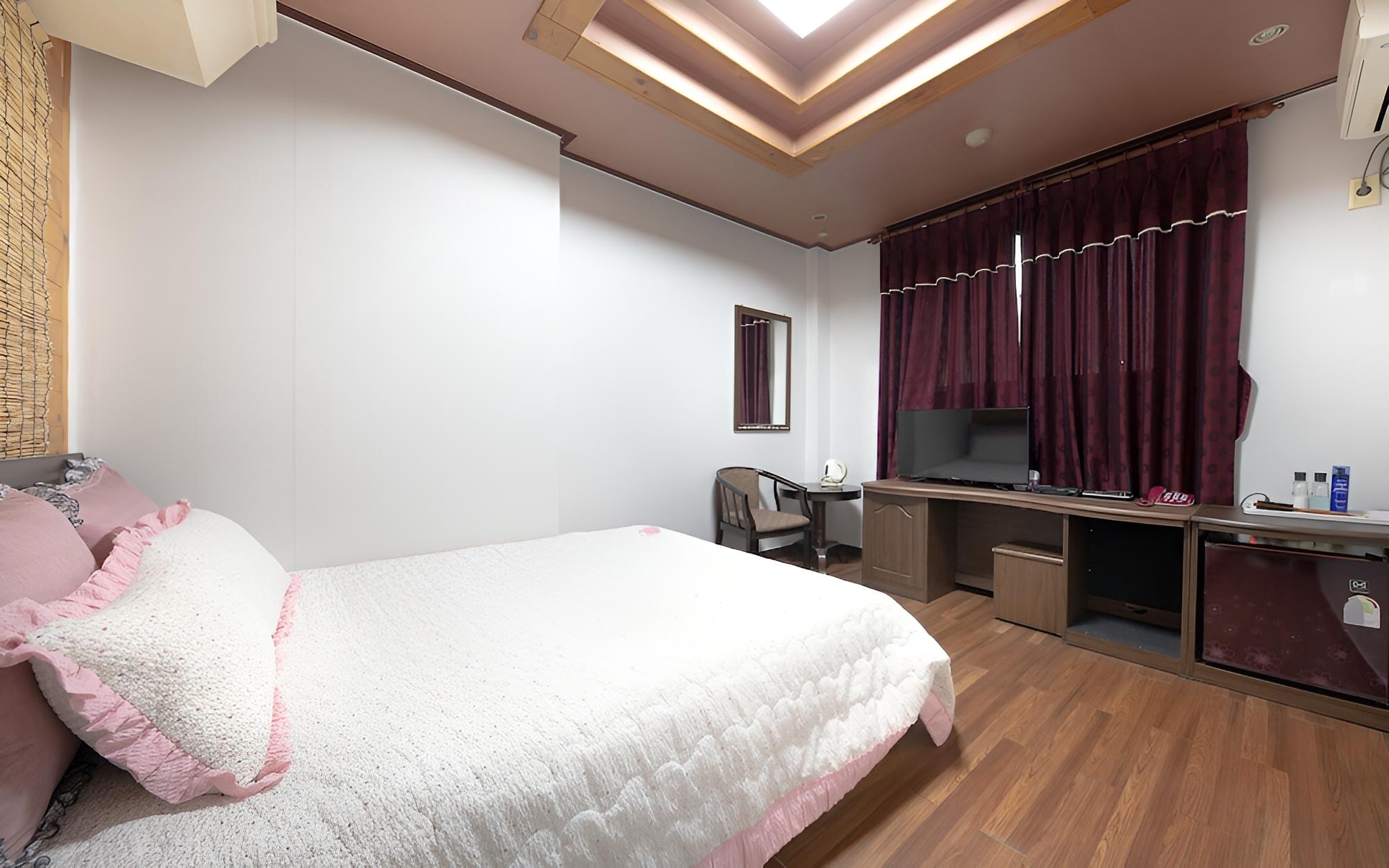 Room (Standard Room) photo 2