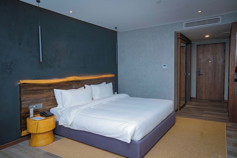 Deluxe Double Room, 1 Bedroom - Photo 4