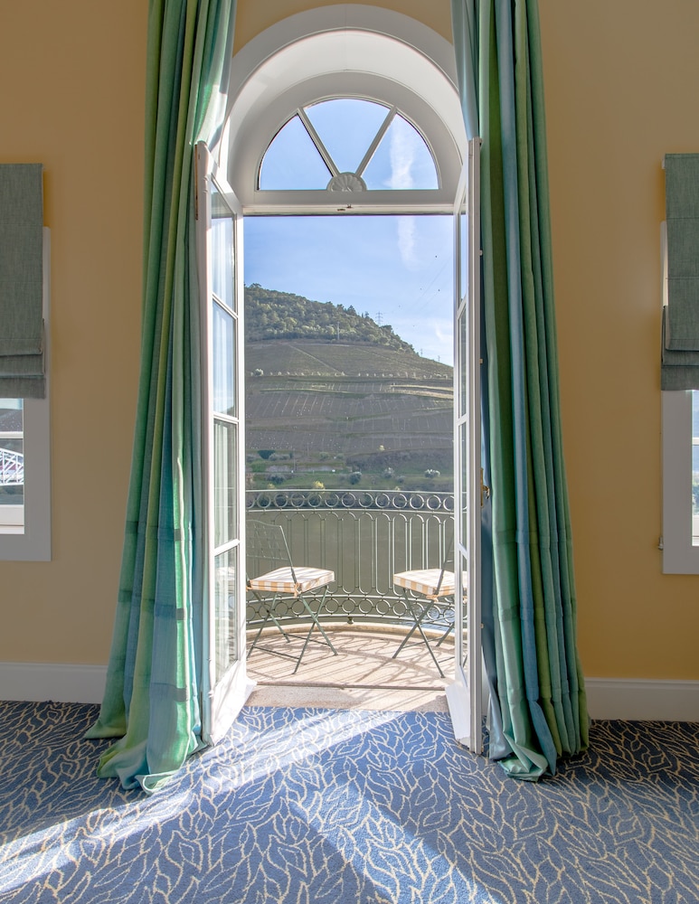 Master Suite Douro River View - Photo 11