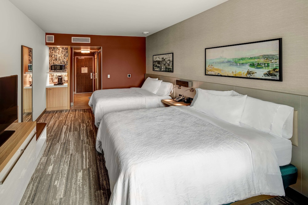 Room, 2 Queen Beds, Accessible, Bathtub (Hearing) - Photo 1