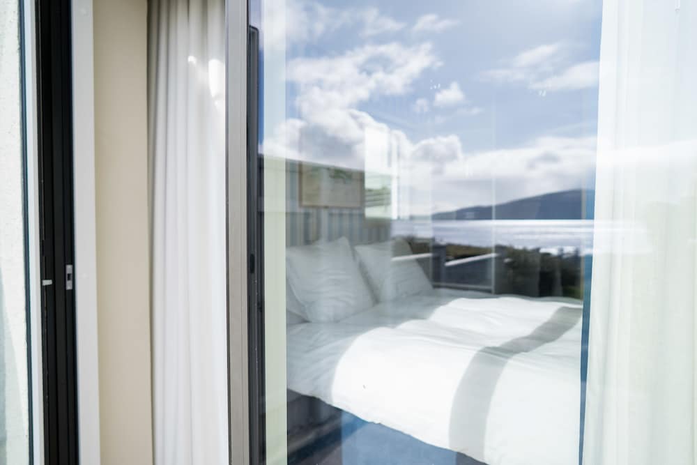 Deluxe Double Room, 1 King Bed, Ocean View photo 3
