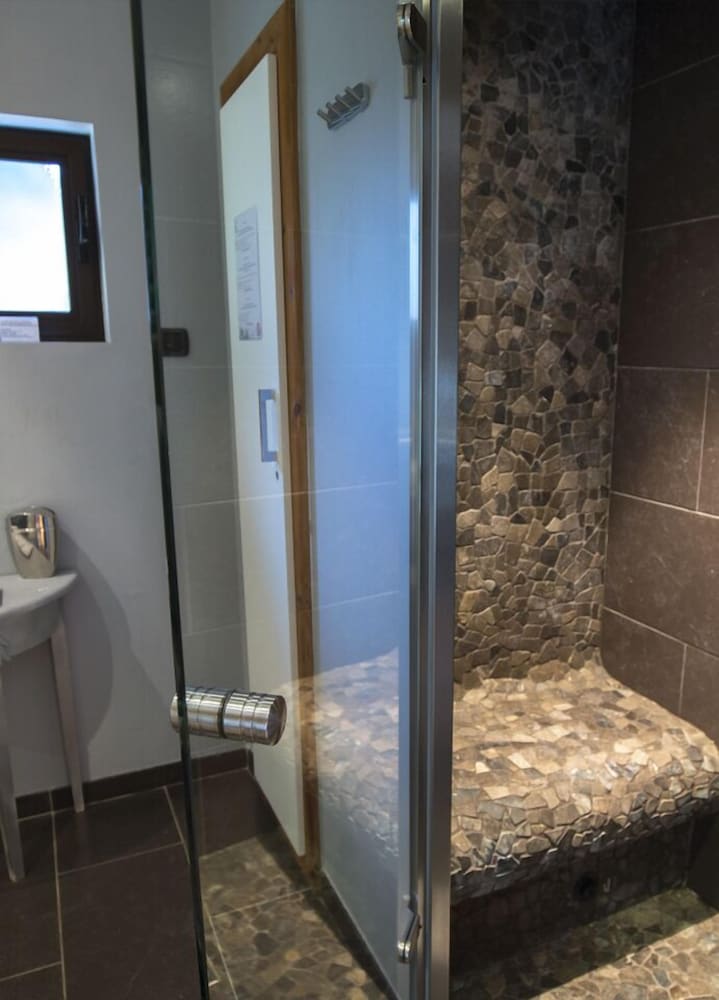 Suite (Angélique) photo 3