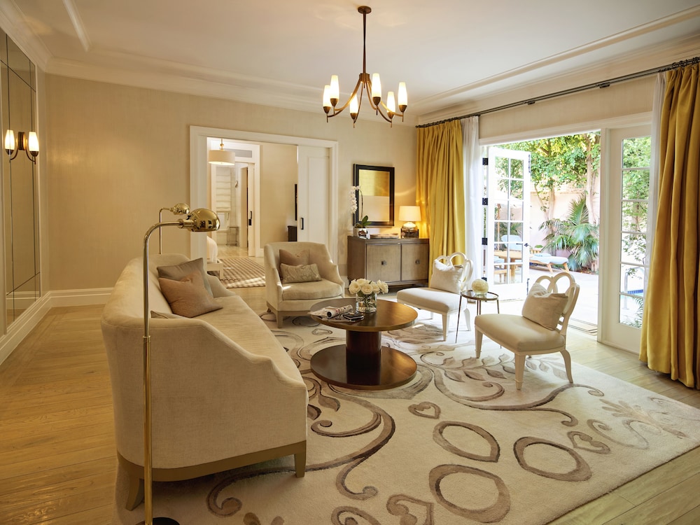 Grace Kelly Suite