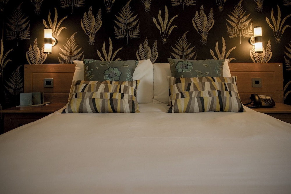 Signature Double Room, Ensuite, River View photo 3