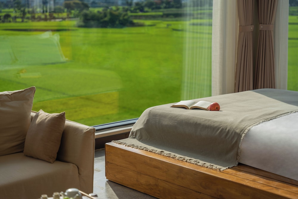 Luxury Twin Room, Hill View photo 1