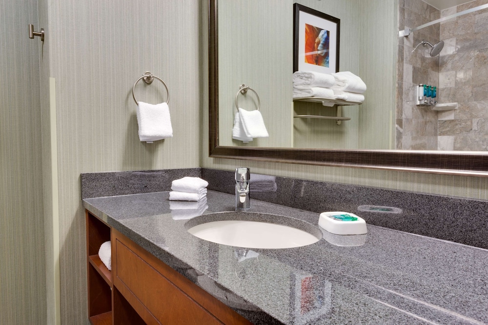 Suite, Multiple Beds, Refrigerator & Microwave (Upper Floor, 2 Rooms)