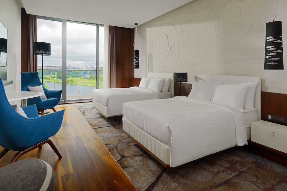 Classic Room, 2 Queen Beds, Balcony, River View