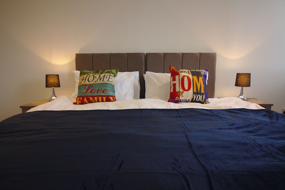 Apartment 16 (Sleeps 6) photo 1