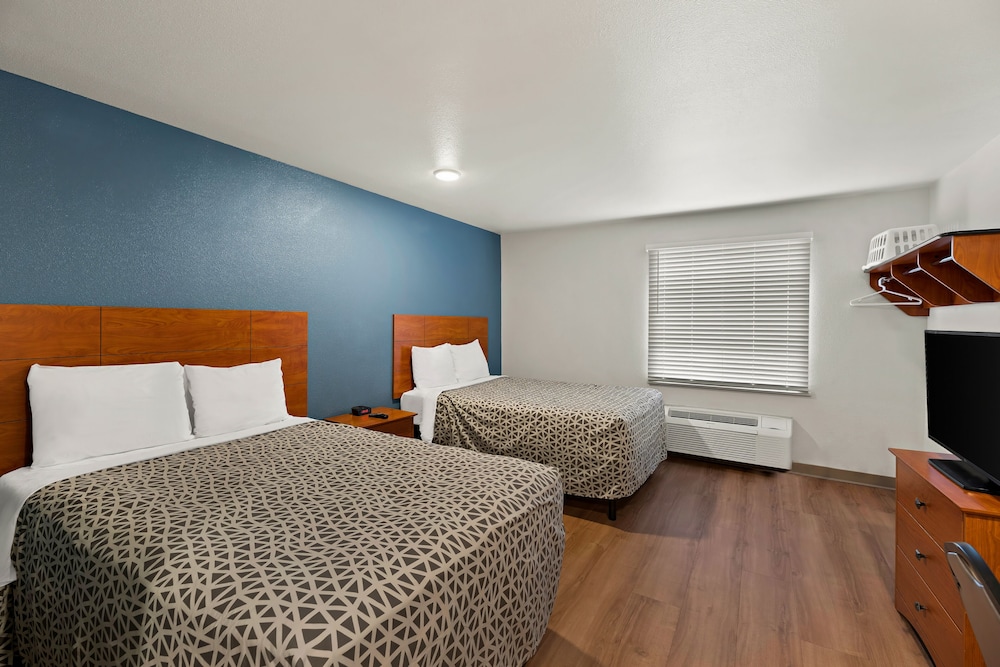 Standard Room, 2 Double Beds, Non Smoking photo 1