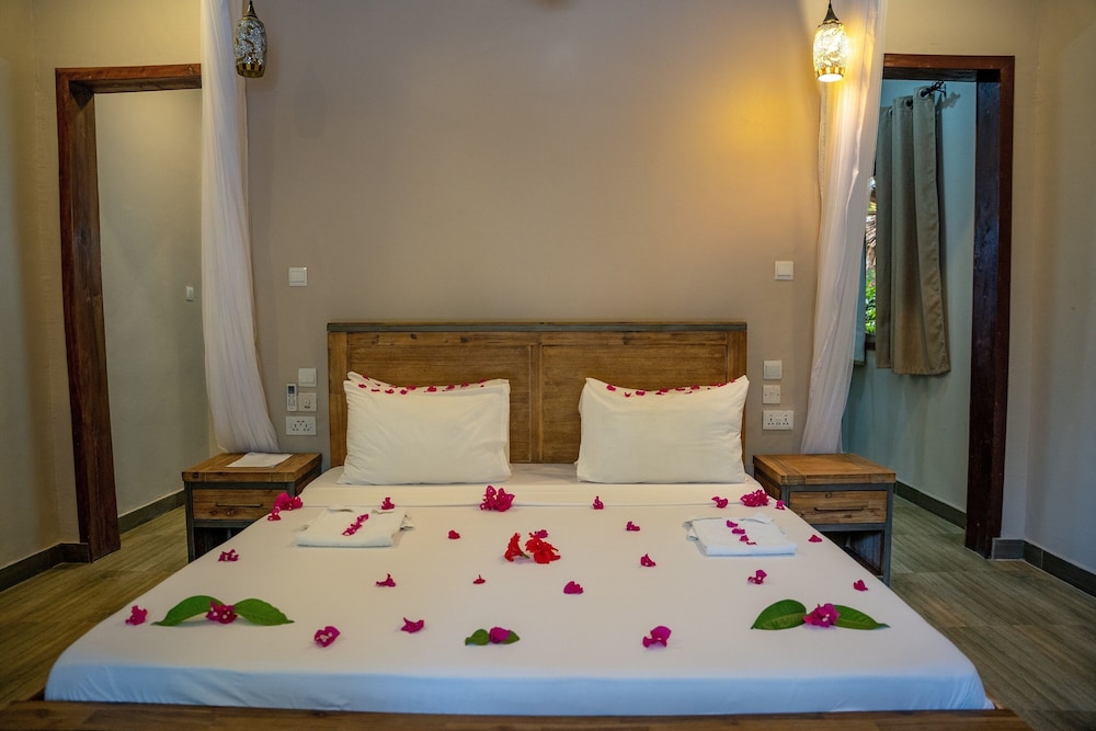 King Room with Pool View