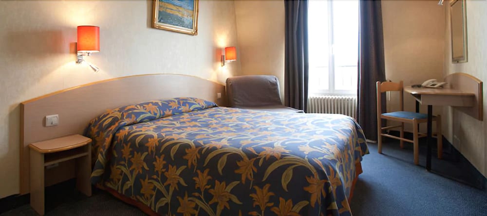 Double Room thumbnail 5