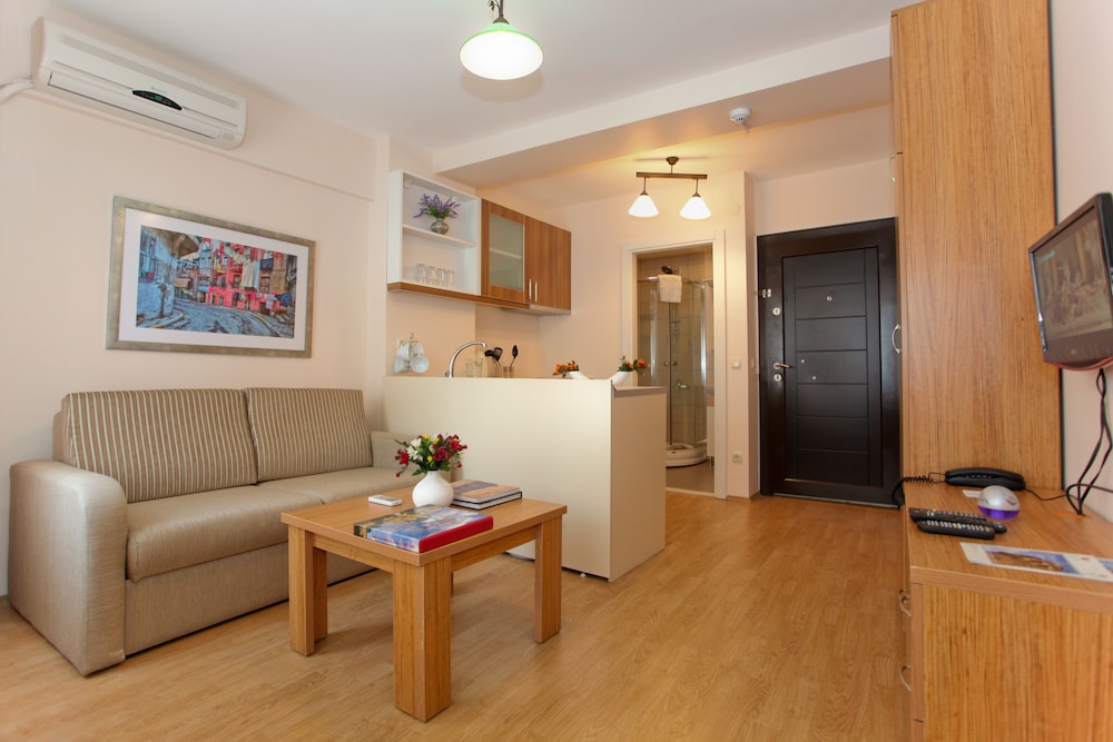 Standard Triple Room photo 3