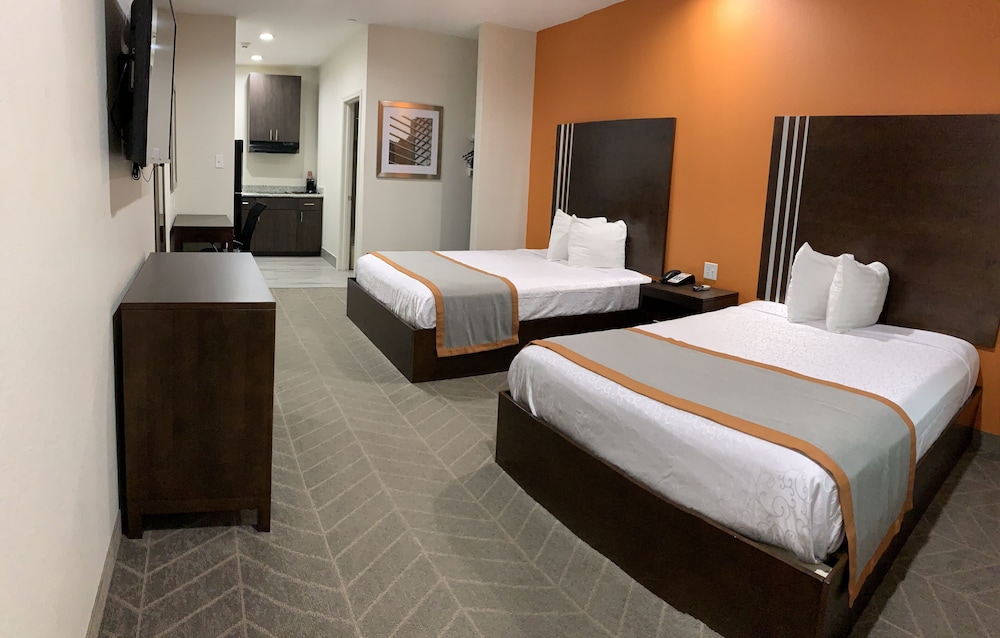 Studio, 2 Queen Beds, Kitchenette