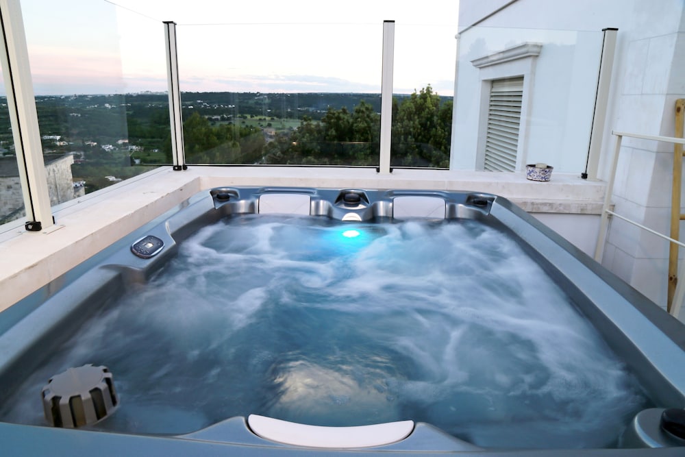 Luxury Suite, 1 Bedroom, Hot Tub, Sea View, photo 6