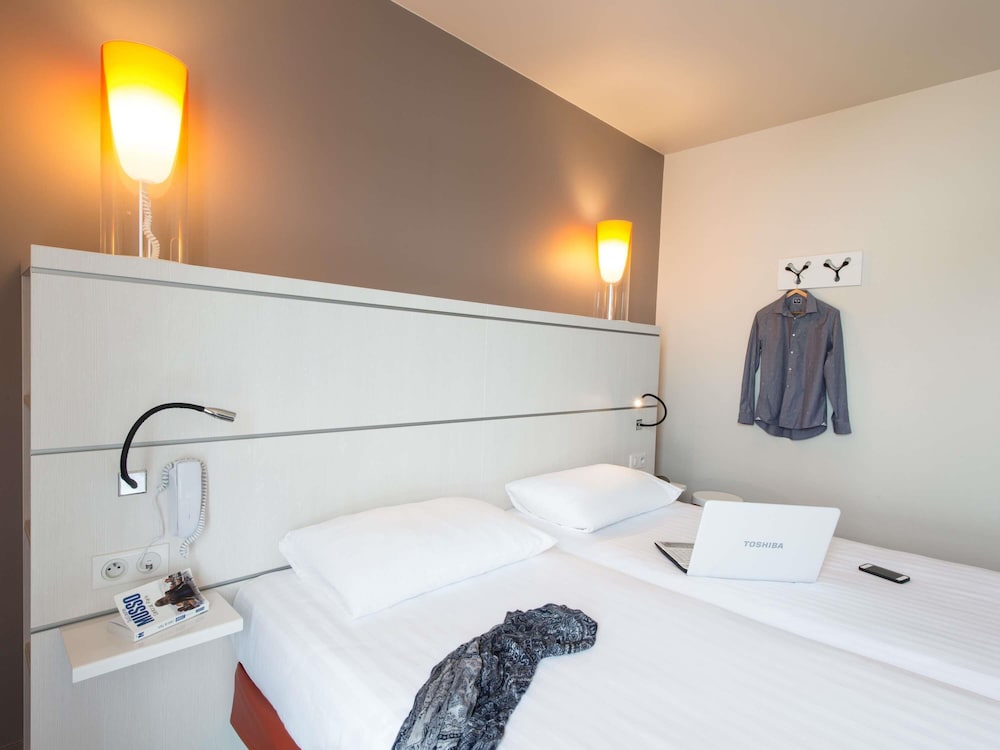 Standard Room, 2 Twin Beds, Accessible photo 1