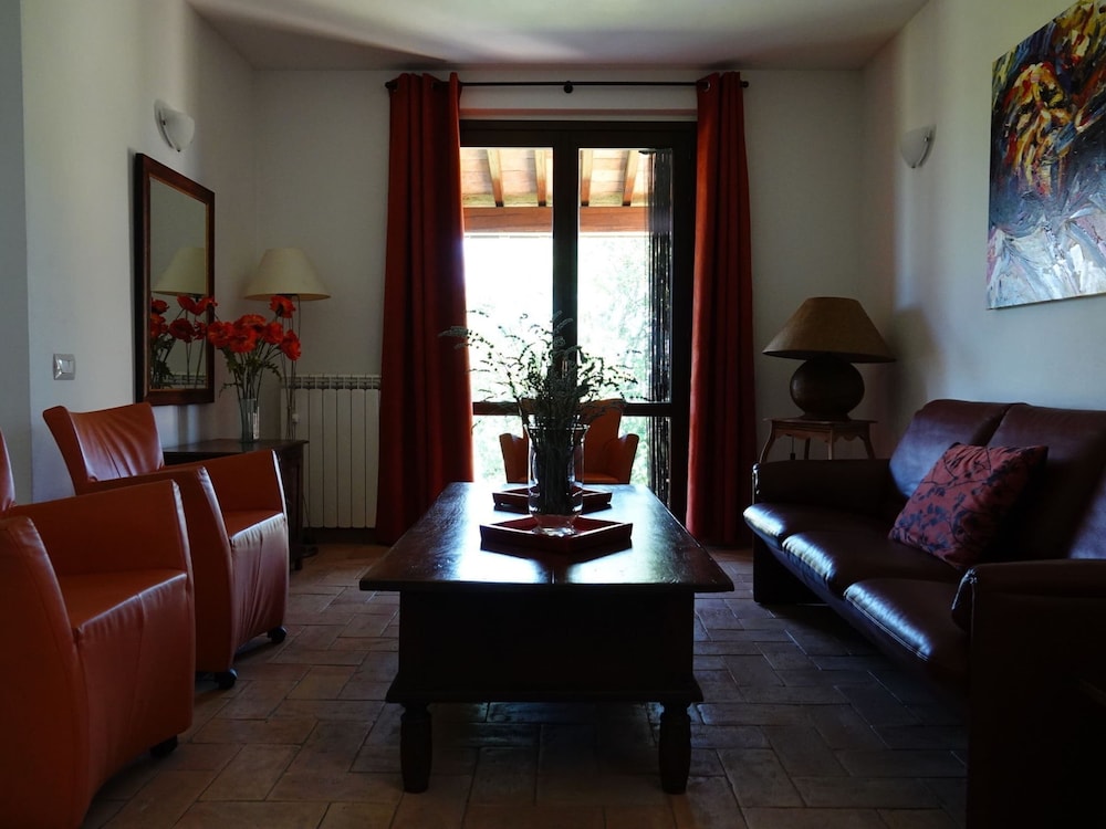 Villa photo 3