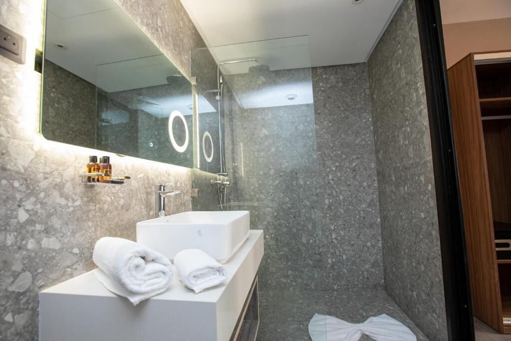 Superior Room - Photo 5