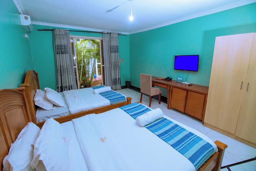 Family Twin Room