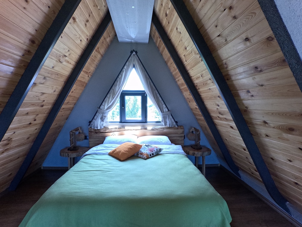 Deluxe Quadruple Room, Sea View photo 3