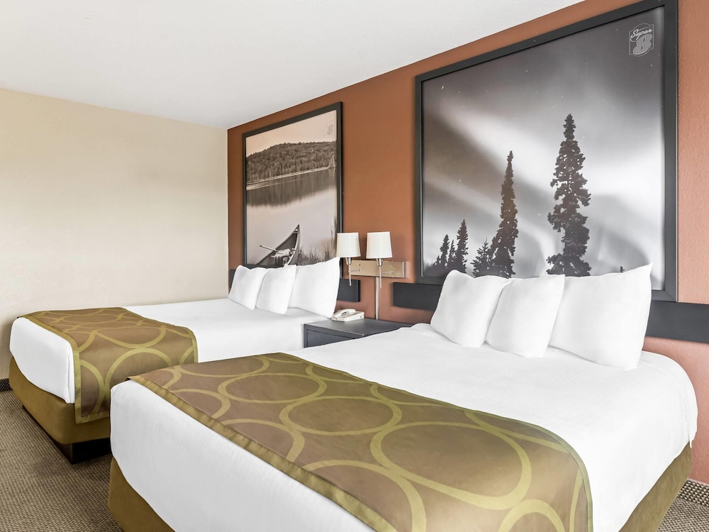 Room, 2 Queen Beds, Non Smoking (Main Floor) - Photo 2