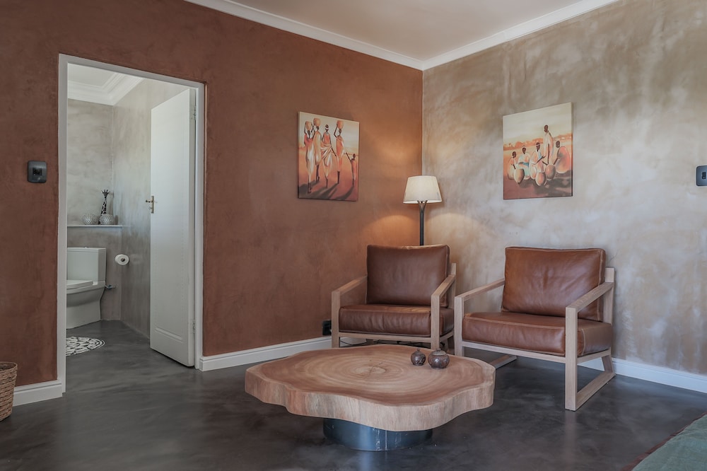 Sunset Room photo 2