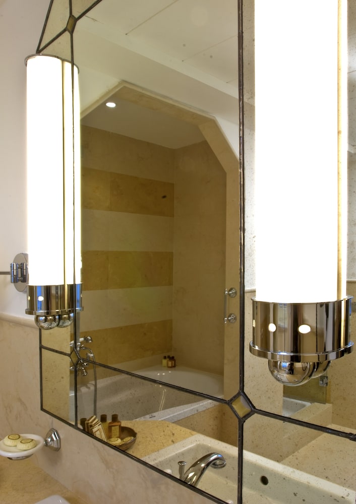 Executive Triple Room