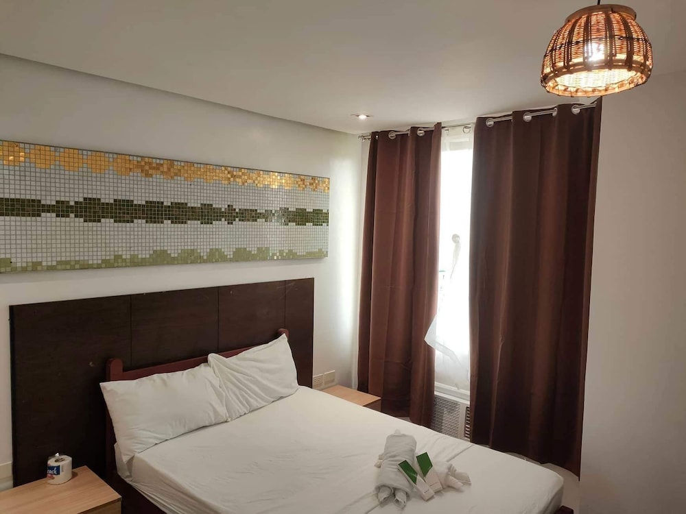 Economy Double Room, 1 Double Bed - Photo 2