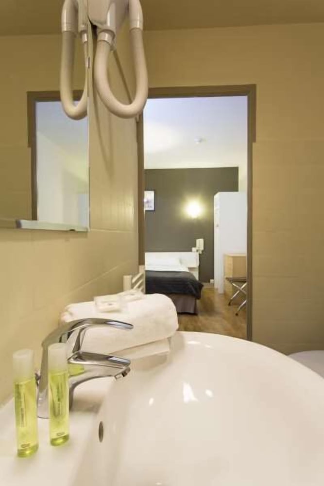 Superior Double Room - Photo 9