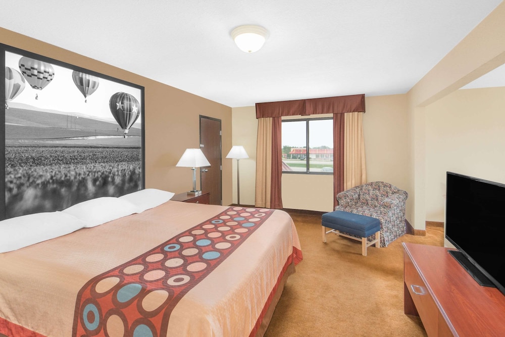 Standard Room, 1 King Bed - Photo 5