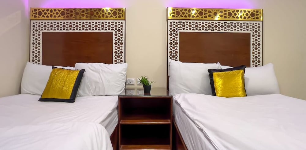 Comfort Twin Room, 2 Twin Beds, City View photo 3