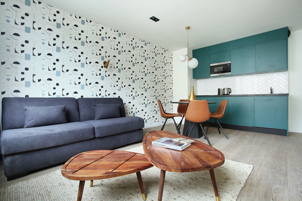 1 Bedroom Apartment with Sofa Bed - Photo 6