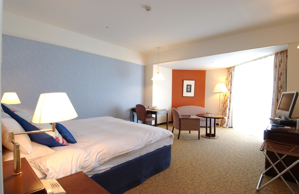 Double Room, Non-Smoking (South Building, South Resort Floor) - Photo 4