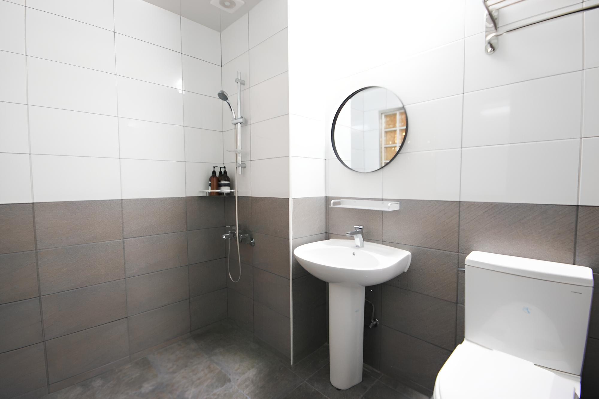 Room (Twin (non-smoking double + single Net) - Photo 14